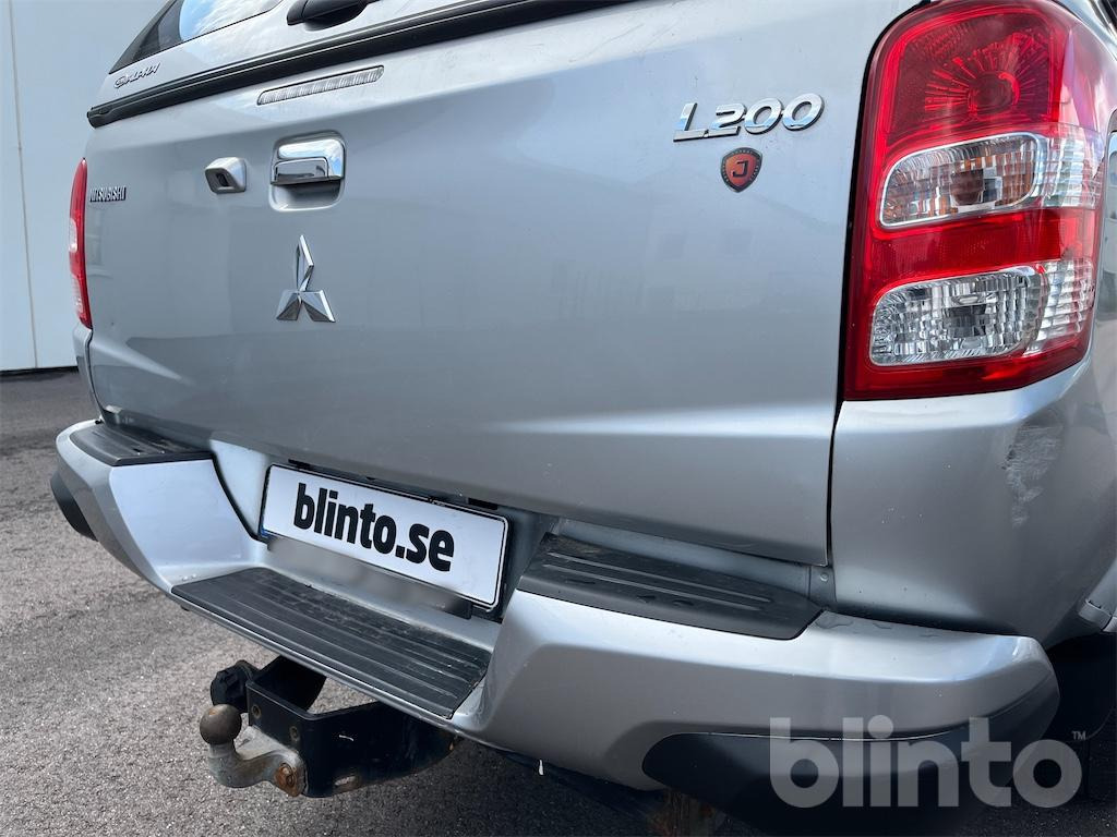 Commercial vehicle MITSUBISHI: picture 27