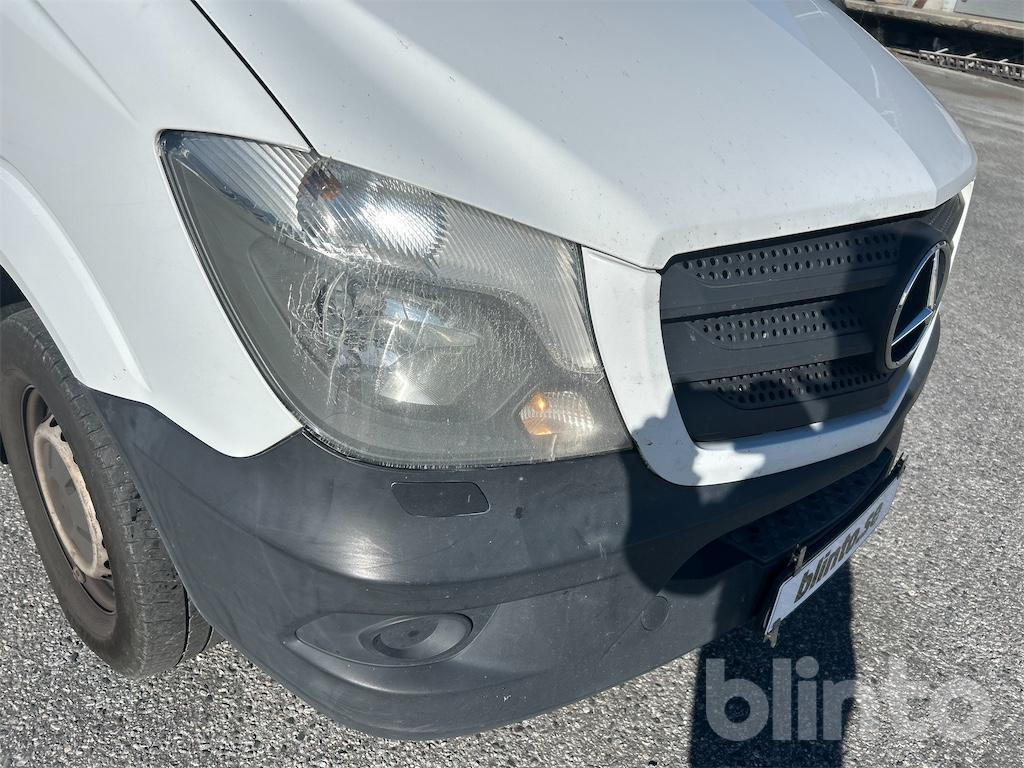 Commercial vehicle Mercedes-Benz Sprinter 316: picture 12