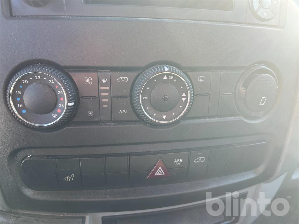 Commercial vehicle Mercedes-Benz Sprinter 316: picture 48