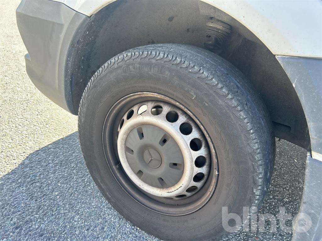 Commercial vehicle Mercedes-Benz Sprinter 316: picture 39