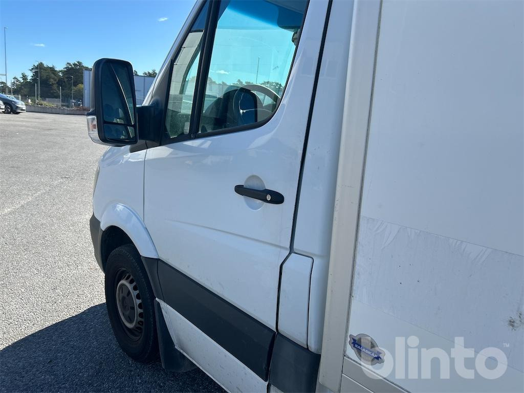 Commercial vehicle Mercedes-Benz Sprinter 316: picture 37