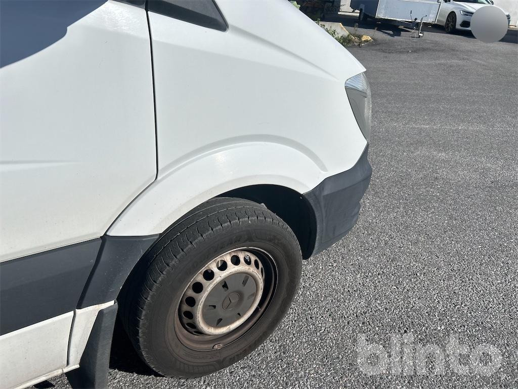 Commercial vehicle Mercedes-Benz Sprinter 316: picture 17
