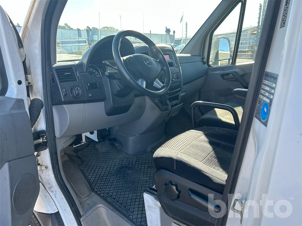 Commercial vehicle Mercedes-Benz Sprinter 316: picture 41