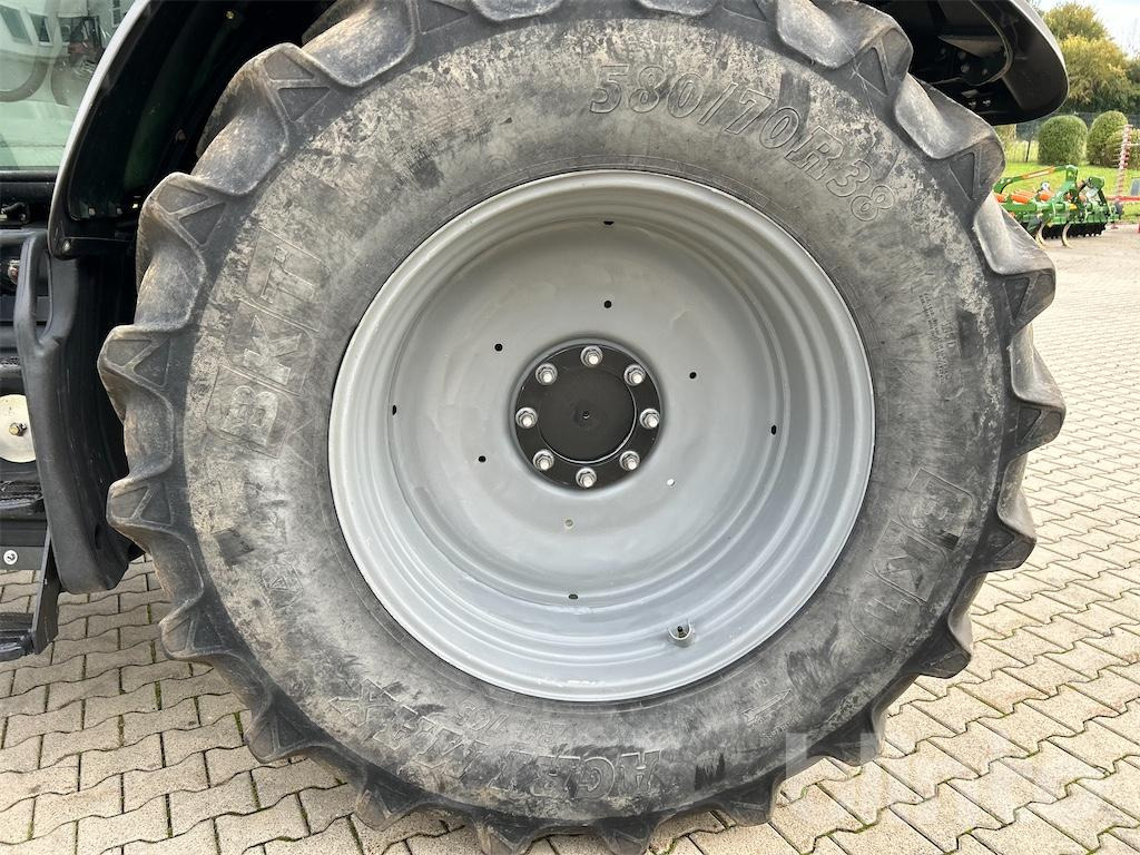 Farm tractor Deutz-Fahr 6165: picture 11