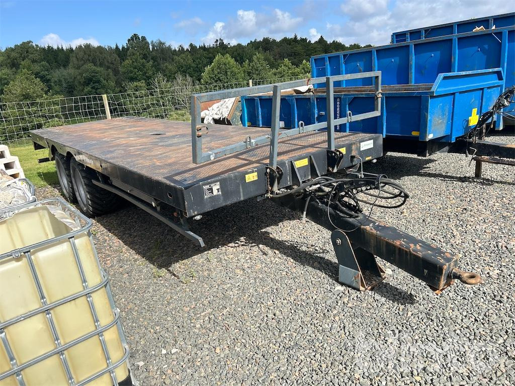 Dinapolis RPT8000 - Farm platform trailer: picture 3 Dinapolis RPT8000 - Farm platform trailer: picture 3