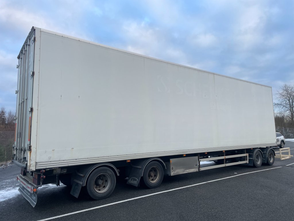 EKERI L/L-4 - Closed box trailer: picture 3 EKERI L/L-4 - Closed box trailer: picture 3