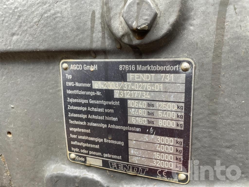 Fendt 820 Vario (2010) - Farm tractor: picture 5 Fendt 820 Vario (2010) - Farm tractor: picture 5