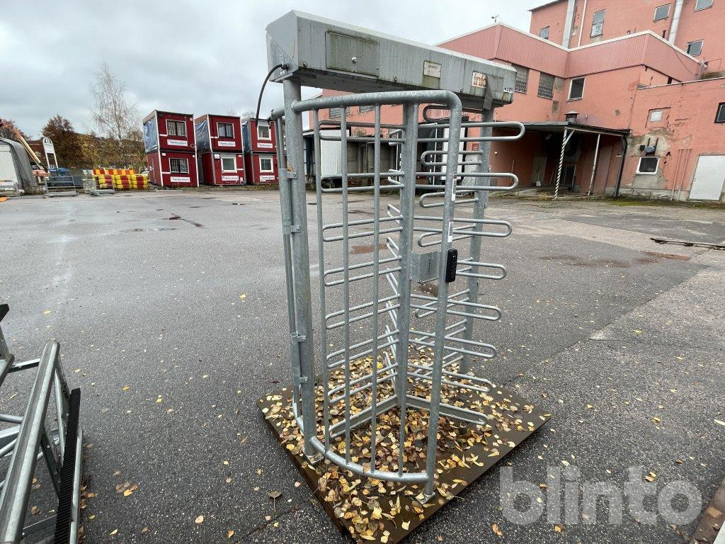 Infobric - Tool/ Equipment: picture 4 Infobric - Tool/ Equipment: picture 4