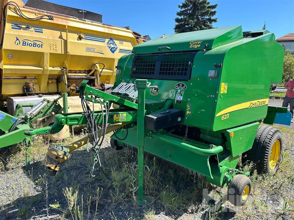 John Deere 623 MultiCrop (2012) - Round baler: picture 1 John Deere 623 MultiCrop (2012) - Round baler: picture 1