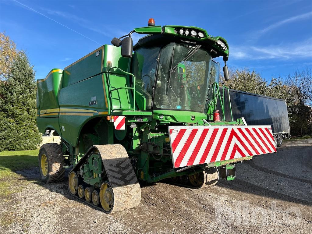 John Deere S680i (2015) - Combine harvester: picture 2 John Deere S680i (2015) - Combine harvester: picture 2