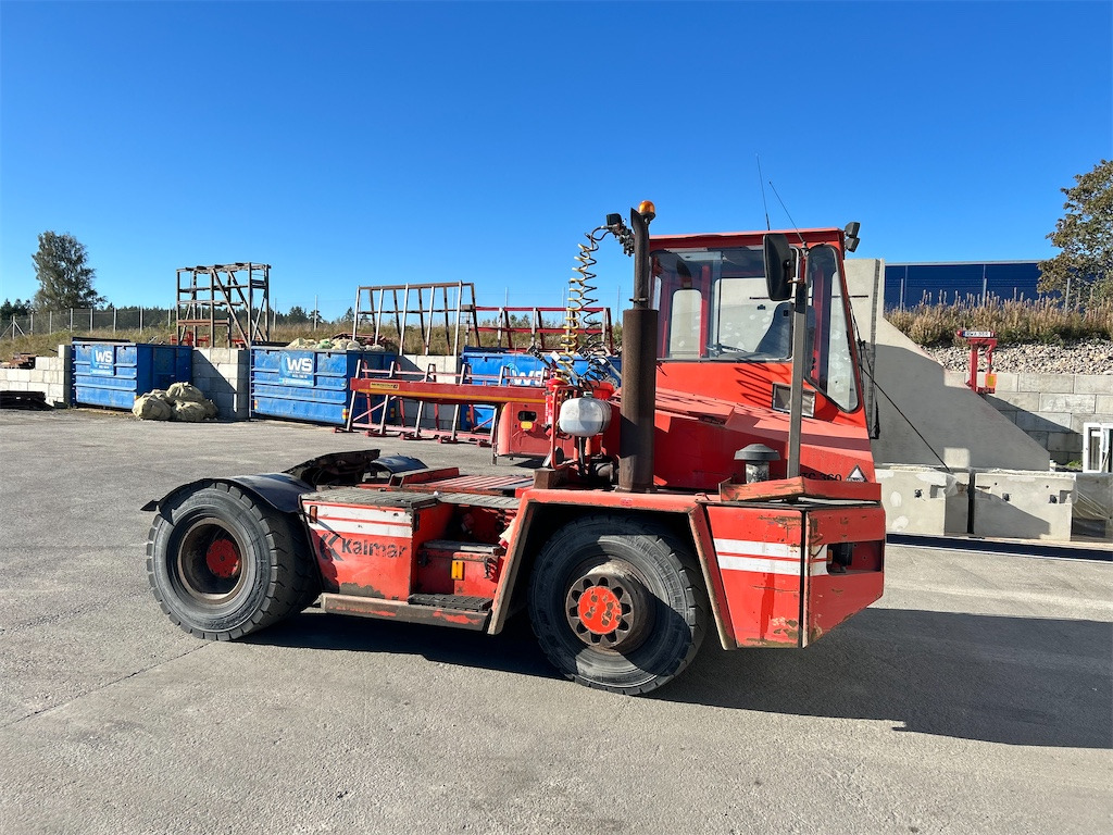 KALMAR DTC 360-44 - Terminal tractor: picture 2 KALMAR DTC 360-44 - Terminal tractor: picture 2