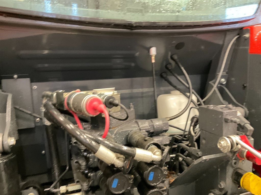 Farm tractor KUBOTA: picture 34 Farm tractor KUBOTA: picture 34