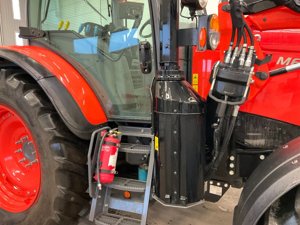 Farm tractor KUBOTA: picture 46 Farm tractor KUBOTA: picture 46