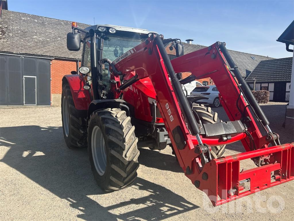 MASSEY FERGUSON 5713 SL Dyna 6 - Farm tractor: picture 5 MASSEY FERGUSON 5713 SL Dyna 6 - Farm tractor: picture 5