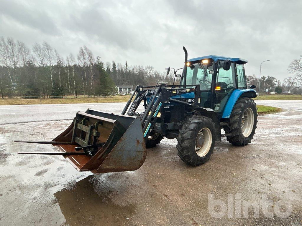 NEW HOLLAND 5640 - Farm tractor: picture 1 NEW HOLLAND 5640 - Farm tractor: picture 1