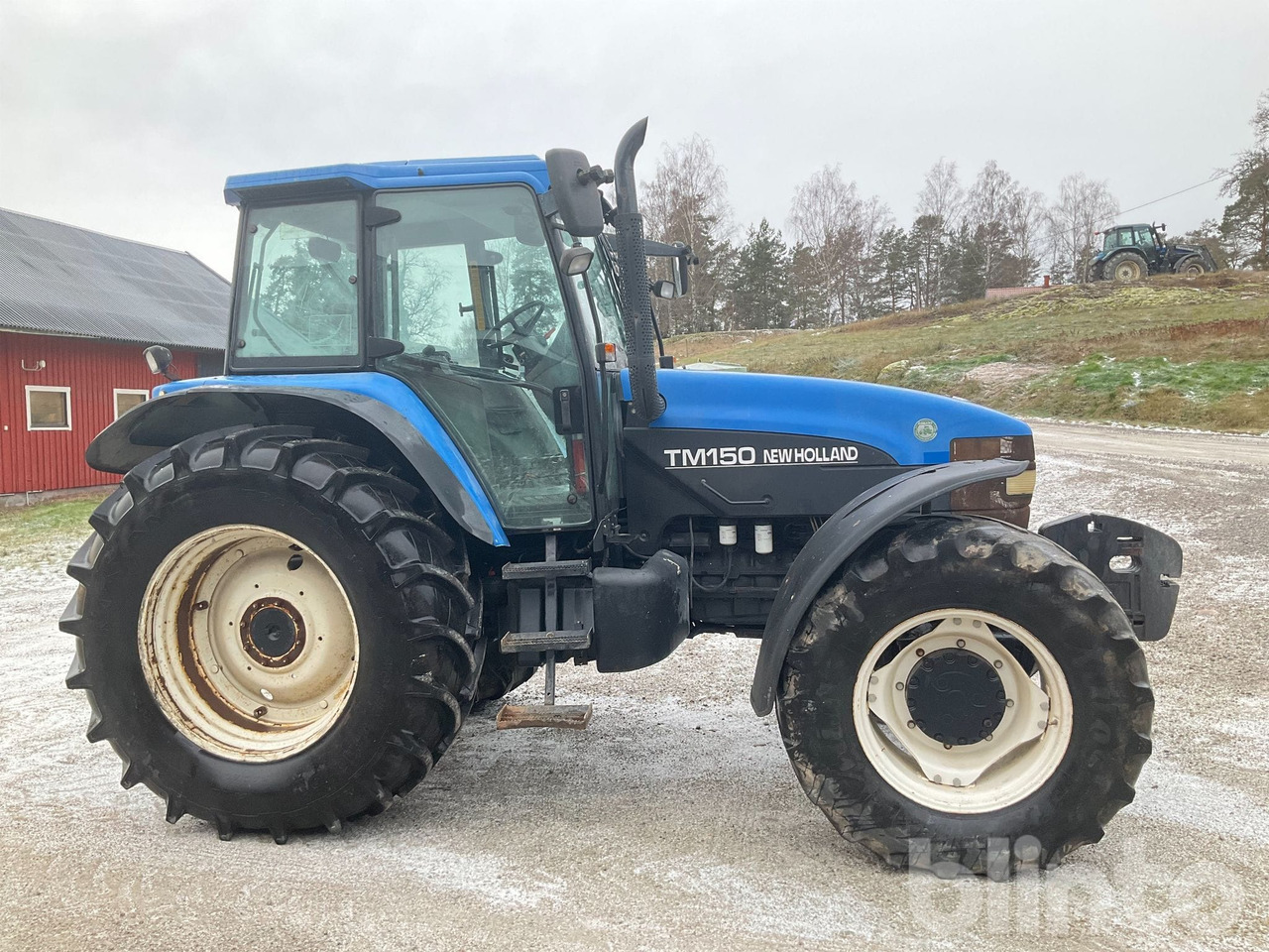 NEW HOLLAND TM150 4WD - Farm tractor: picture 4 NEW HOLLAND TM150 4WD - Farm tractor: picture 4