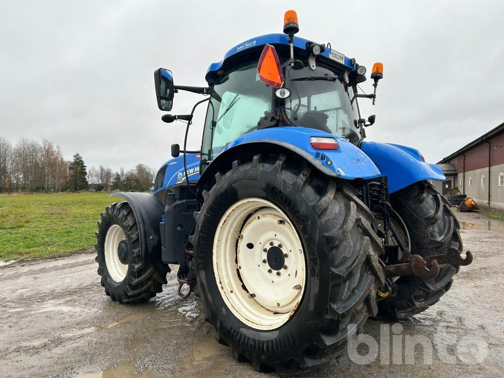 New Holland T7. 210 - Farm tractor: picture 5 New Holland T7. 210 - Farm tractor: picture 5