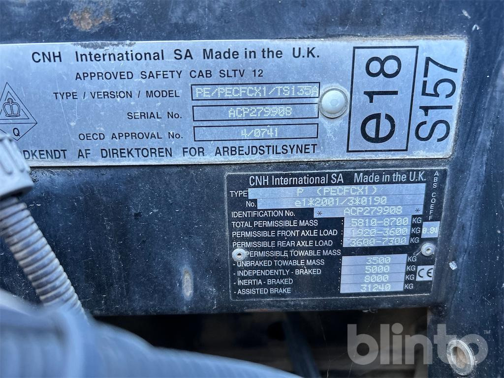 New Holland TS135A (2007) - Farm tractor: picture 5 New Holland TS135A (2007) - Farm tractor: picture 5