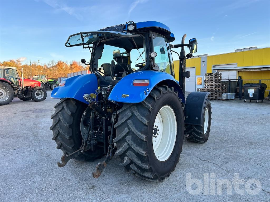 New Holland TS135A (2007) - Farm tractor: picture 3 New Holland TS135A (2007) - Farm tractor: picture 3