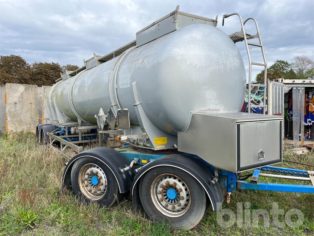OBAS ADR 22-1 - Tank trailer: picture 2 OBAS ADR 22-1 - Tank trailer: picture 2