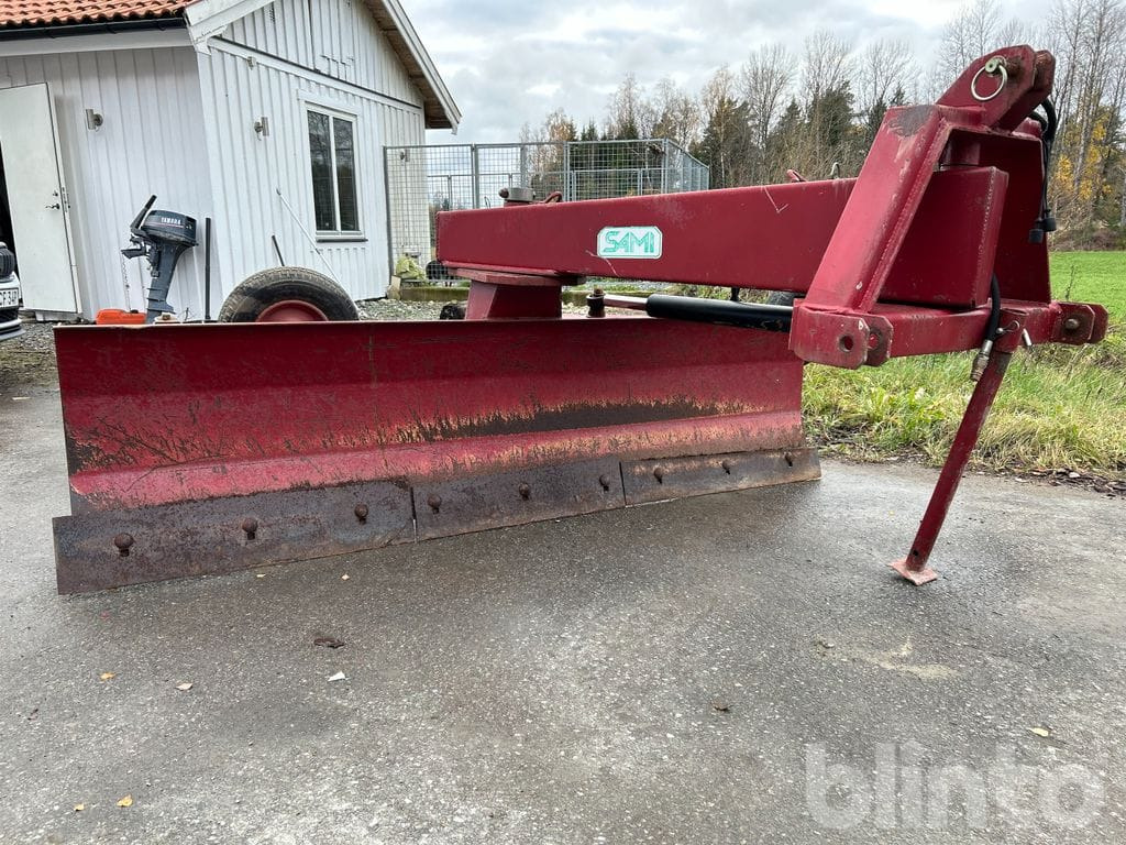 Sami hydrauliskt svängbart 2,5m - Snow plough: picture 3 Sami hydrauliskt svängbart 2,5m - Snow plough: picture 3