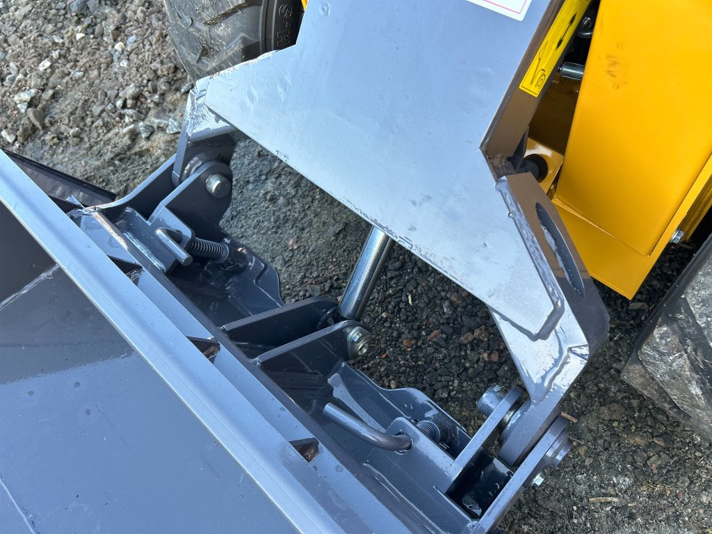 Skid steer loader Skid steer loader YC390: picture 40 Skid steer loader Skid steer loader YC390: picture 40