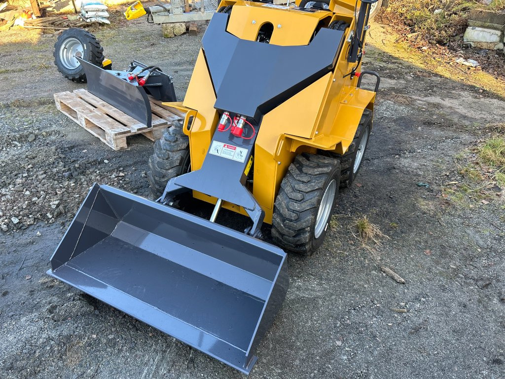Skid steer loader Skid steer loader YC390: picture 8 Skid steer loader Skid steer loader YC390: picture 8