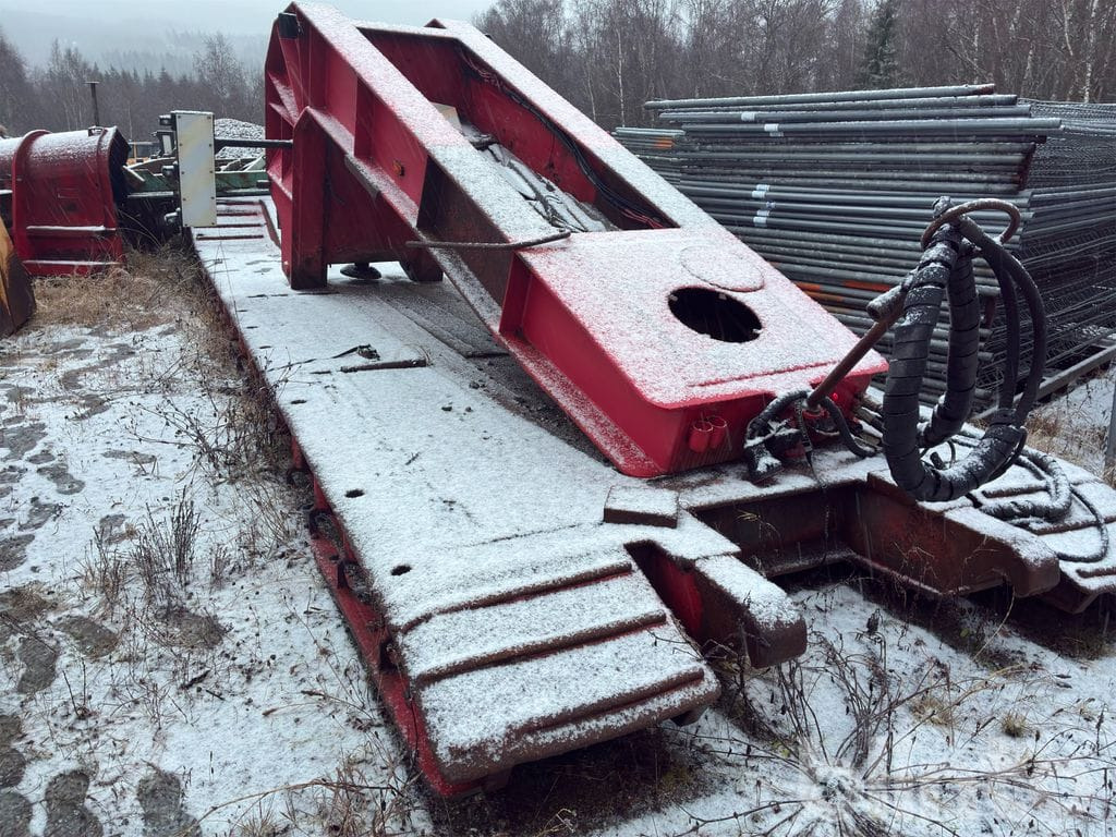 Low loader semi-trailer TRAILERSPEC. AB T-70-3-K: picture 13 Low loader semi-trailer TRAILERSPEC. AB T-70-3-K: picture 13