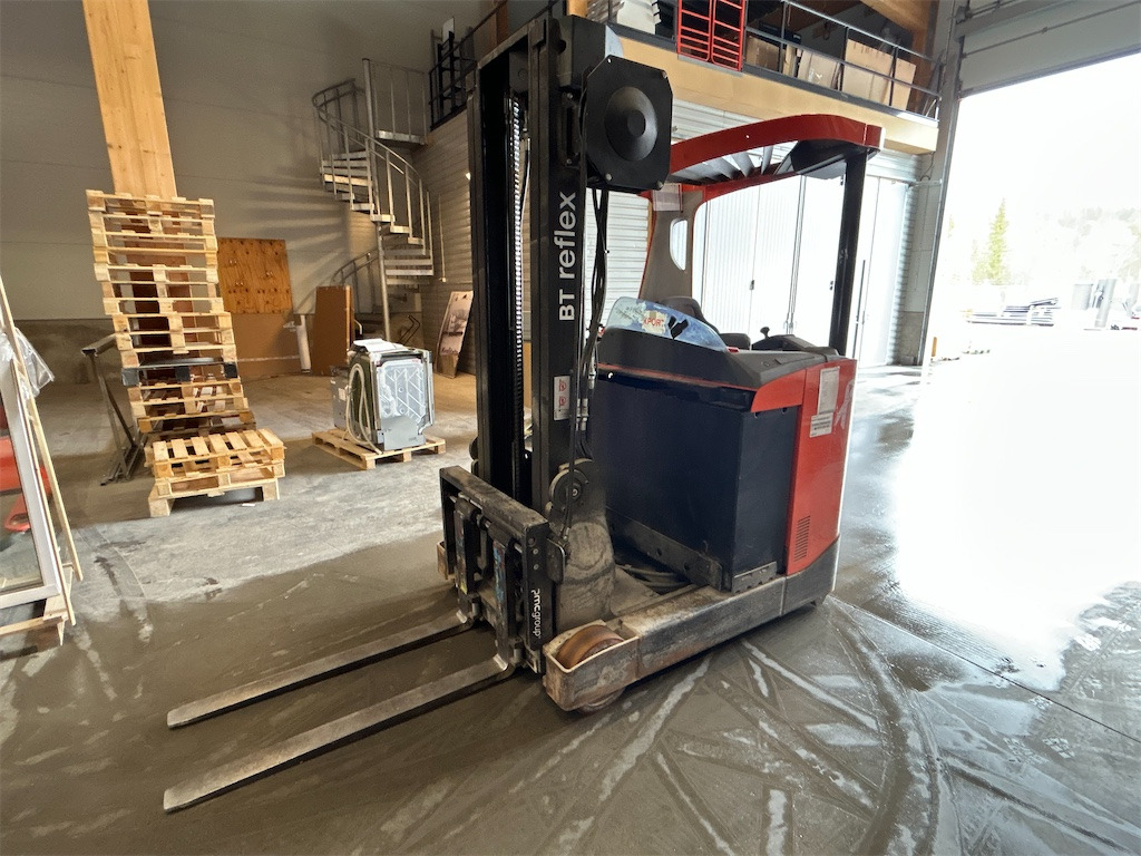 Toyota RRE160 BT reflex - Reach truck: picture 1 Toyota RRE160 BT reflex - Reach truck: picture 1