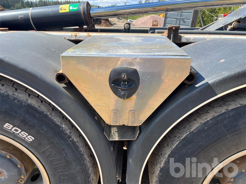 Truck MERCEDES BENZ Actros 930,24 V8: picture 20