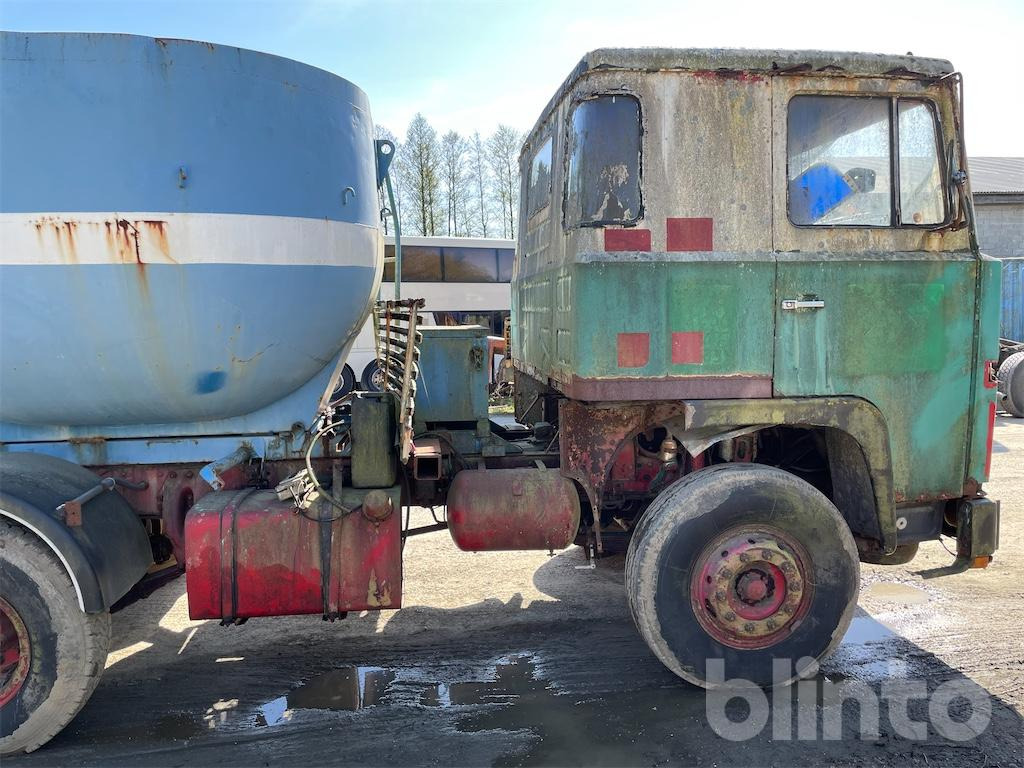 SCANIA SUPER 110S - Truck: picture 4 SCANIA SUPER 110S - Truck: picture 4