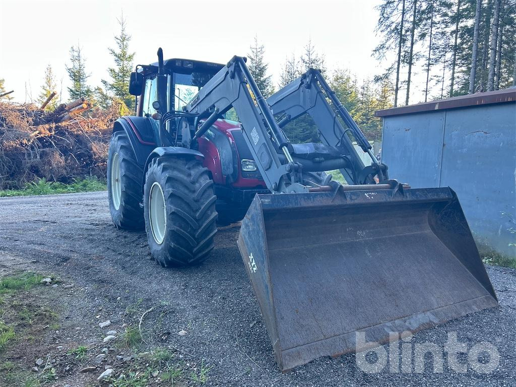 VALTRA N141 - Farm tractor: picture 2 VALTRA N141 - Farm tractor: picture 2