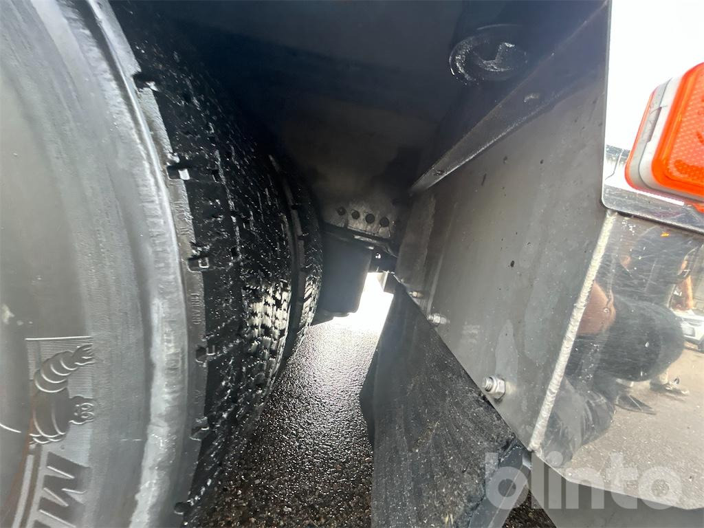 Dropside/ Flatbed truck, Crane truck VOLVO FH 8*4 Palfinger PK: picture 41