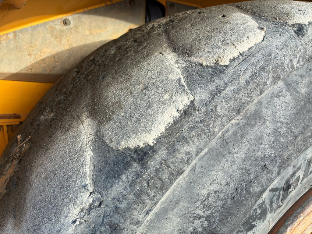 Articulated dumper Volvo A30F: picture 42