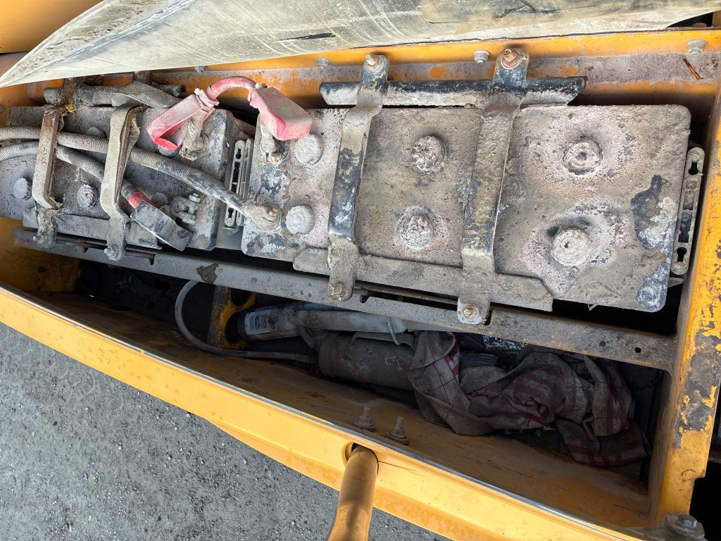 Articulated dumper Volvo A30F: picture 18