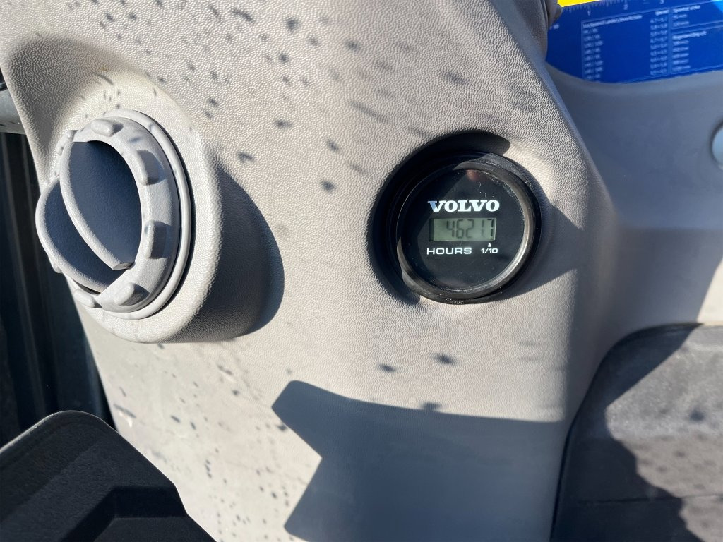 Crawler excavator Volvo EC235EL: picture 16 Crawler excavator Volvo EC235EL: picture 16