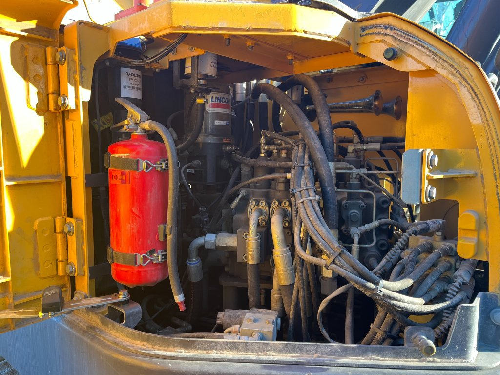 Crawler excavator Volvo EC235EL: picture 34 Crawler excavator Volvo EC235EL: picture 34