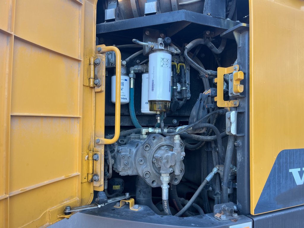 Crawler excavator Volvo EC235EL: picture 37 Crawler excavator Volvo EC235EL: picture 37