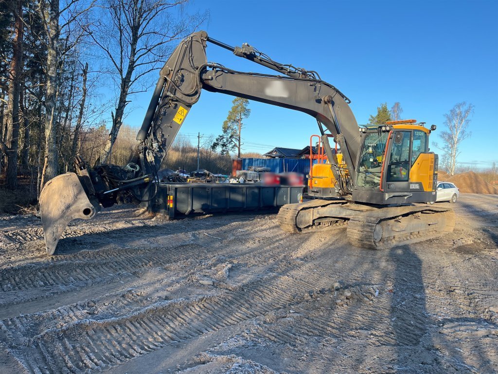 Crawler excavator Volvo EC235EL: picture 11 Crawler excavator Volvo EC235EL: picture 11