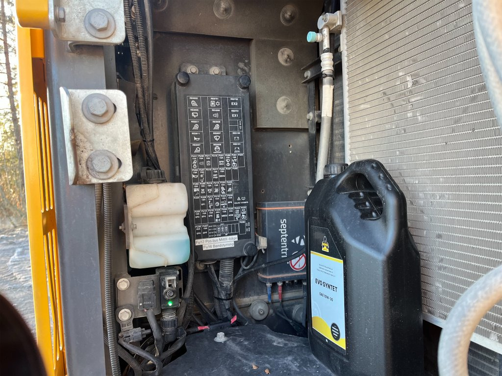 Crawler excavator Volvo EC235EL: picture 43 Crawler excavator Volvo EC235EL: picture 43