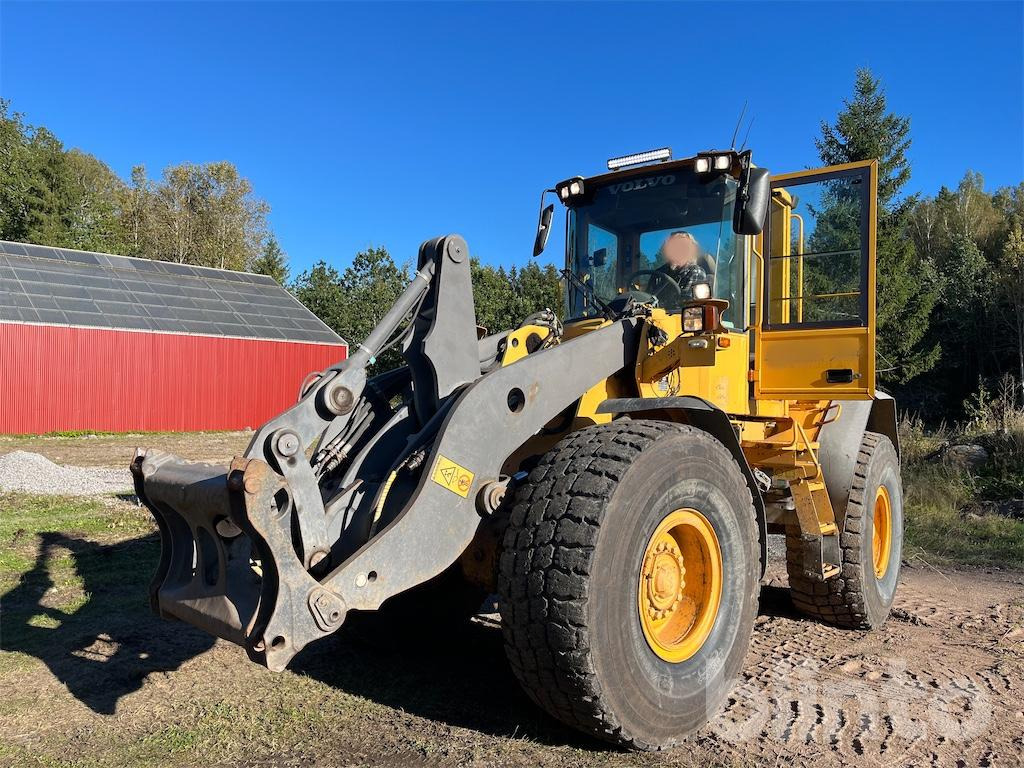 Volvo L90E - Wheel loader: picture 1 Volvo L90E - Wheel loader: picture 1