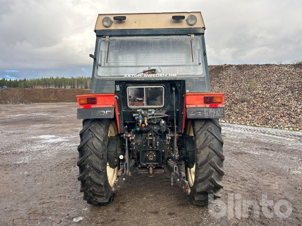 ZETOR 5245 - Farm tractor: picture 5 ZETOR 5245 - Farm tractor: picture 5