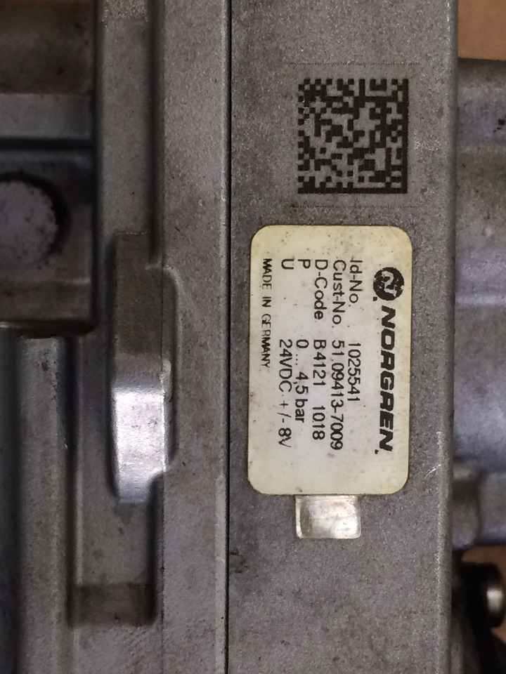 FARFALLA ACCELERAZIONE RIF. MAN 51094137013 / 51094137009 - Sensor for Truck: picture 2 FARFALLA ACCELERAZIONE RIF. MAN 51094137013 / 51094137009 - Sensor for Truck: picture 2