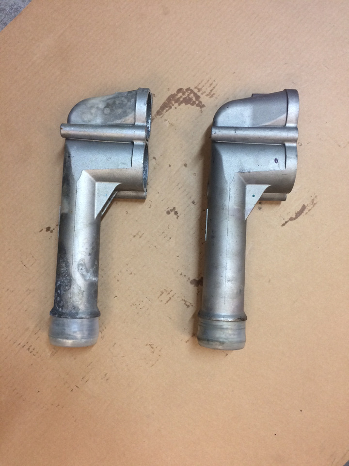 GOMITO LIQUIDO RAFFREDDAMENTO MAN 51063020560 - Cooling system for Truck: picture 1 GOMITO LIQUIDO RAFFREDDAMENTO MAN 51063020560 - Cooling system for Truck: picture 1