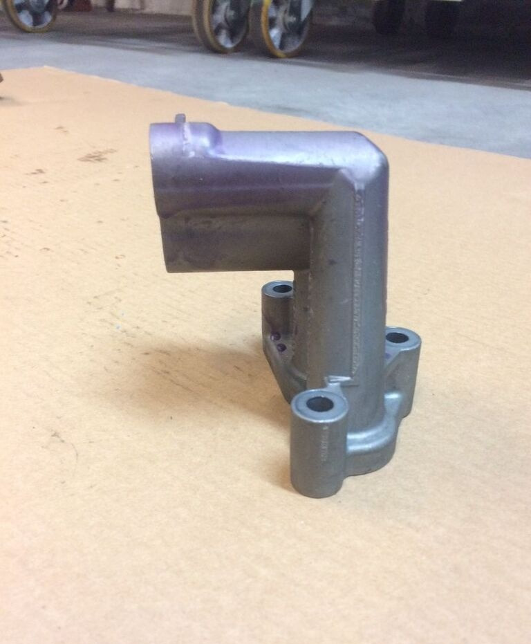 Engine and parts for Truck MAN - FLANGIA DI COLLEGAMENTO MODULO OLIO  MAN truck: picture 1