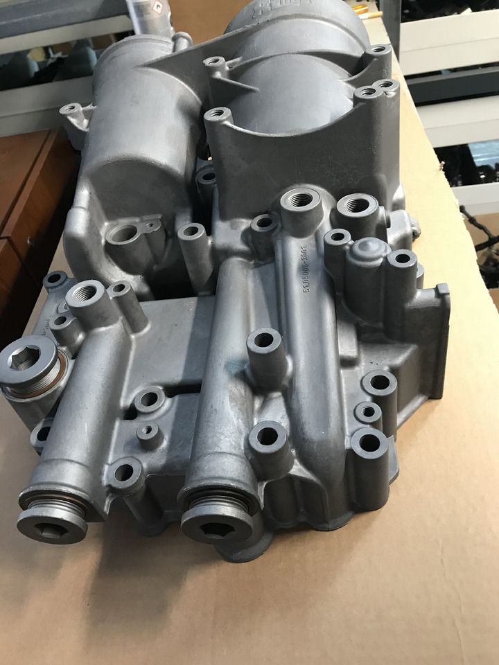 MODULO RAFFREDDAMENTO OLIO MOTORI MAN D2066 / D2676 - Engine and parts for Truck: picture 3 MODULO RAFFREDDAMENTO OLIO MOTORI MAN D2066 / D2676 - Engine and parts for Truck: picture 3