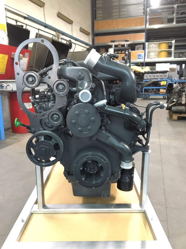 MOTORE MAN D0836LOH40 / D0836 LOH40 - 280CV - EURO 3 - BUS - Completo - Engine for Bus: picture 3 MOTORE MAN D0836LOH40 / D0836 LOH40 - 280CV - EURO 3 - BUS - Completo - Engine for Bus: picture 3