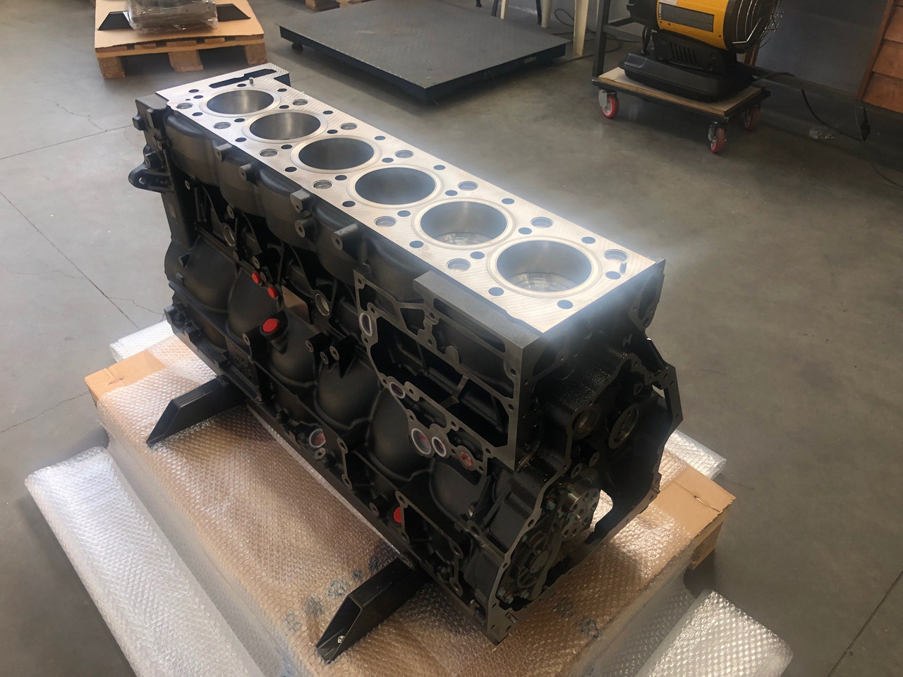 Cylinder block for Truck SHORTBLOCK / BLOCCO MOTORE MAN D2066 EURO6 (camion e bus): picture 6 Cylinder block for Truck SHORTBLOCK / BLOCCO MOTORE MAN D2066 EURO6 (camion e bus): picture 6