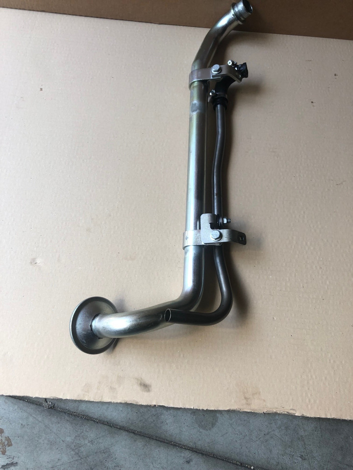 TUBO ASPIRAZIONE OLIO MAN 51057035773 - Engine and parts for Truck: picture 4 TUBO ASPIRAZIONE OLIO MAN 51057035773 - Engine and parts for Truck: picture 4