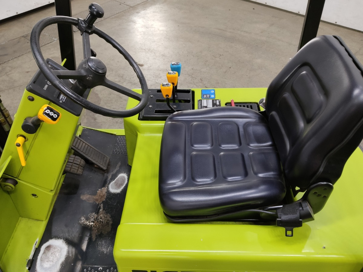 Clark TM15 - Electric forklift: picture 3 Clark TM15 - Electric forklift: picture 3